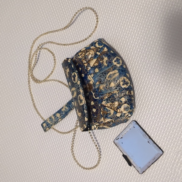 Vintage Blue/Gold Leather mini bag with Gold bead chain - Picture 4 of 5